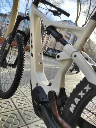 BH ILYNX + SL CARBON 23KG