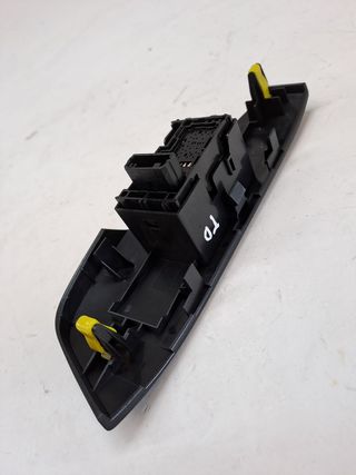 MANDO ELEVALUNAS TRASERO DERECHO LEXUS NX