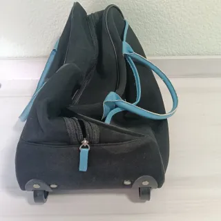 Bolsa de neopreno con ruedas