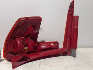 PILOTO TRASERO DERECHO CITROEN C4 BERLINA (2)