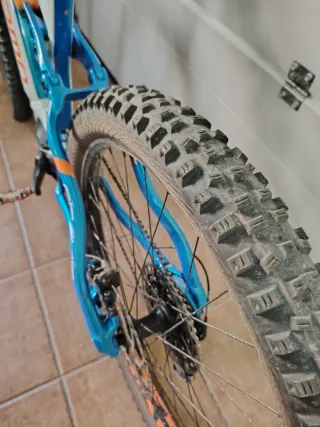 Megamo Crave 05 E-Bike Eléctrica