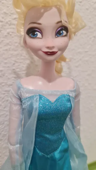 Muñeca Elsa Frozen grande que canta.