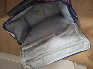 Trolley para máquina de coser