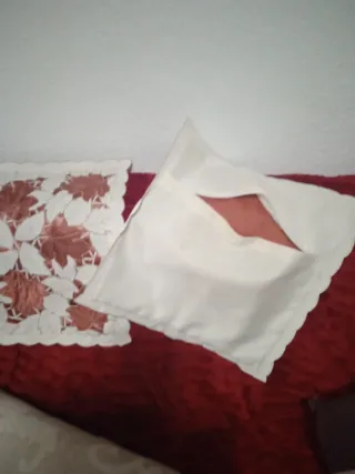 Fundas Cojines Bordadas Hojas