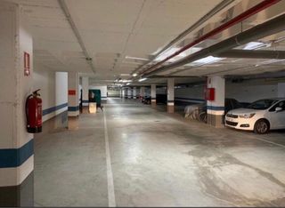 Plaza de garaje en alquiler para LARGA TEMPORADA