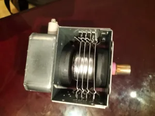 Magnetrón WITOL 2M217J para microondas