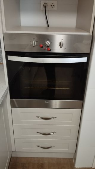 Horno Teka con cajones