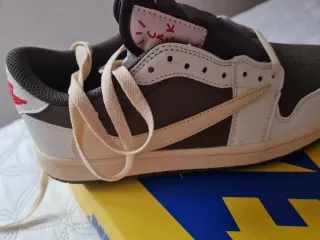 Air Jordan 1 Low OG Travis Scott