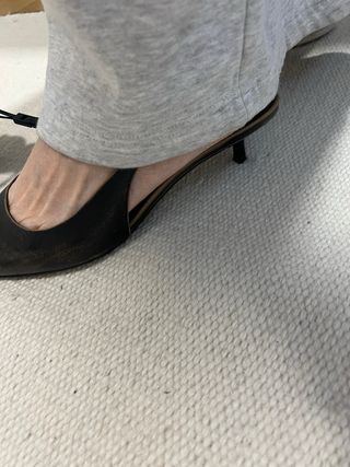 Zapato Zara destalonado piel tacón kitten