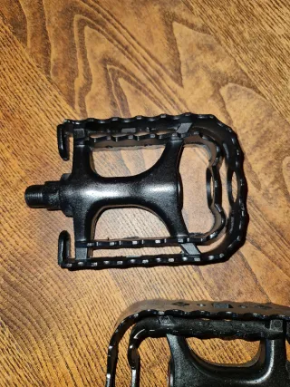 Pedales de Bicicleta Aluminio Doble Dentado