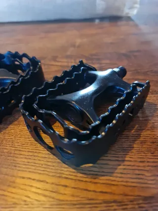 Pedales de Bicicleta Aluminio Doble Dentado