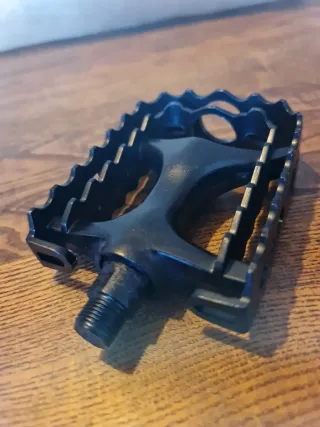 Pedales de Bicicleta Aluminio Doble Dentado