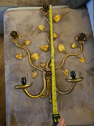 Apliques de pared antiguos dorados con cristal