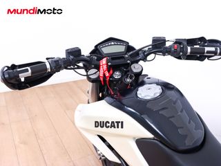 DUCATI HYPERMOTARD 796