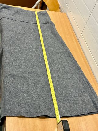 Falda larga punto gris Zara