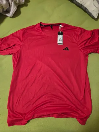 Camiseta Adidas Roja Talla XL Sin Estrenar
