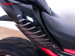 TRIUMPH STREET TRIPLE 765 R