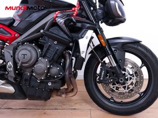 TRIUMPH STREET TRIPLE 765 R