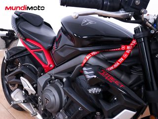 TRIUMPH STREET TRIPLE 765 R