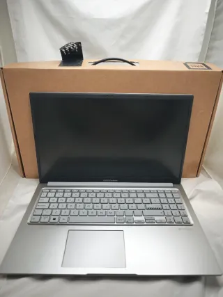 Portatil Asus Vivobook F1504Z SSD 512gb Ram 16Gb