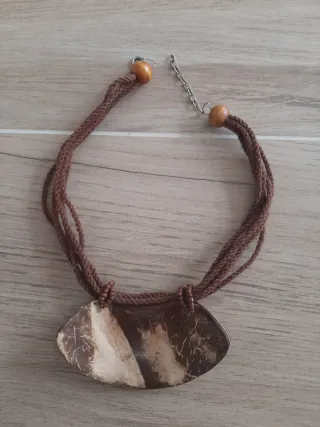 Colgante Concha Marrón. NUEVO