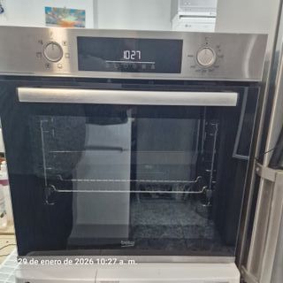 SEMINUEVO!!! HORNO BEKO