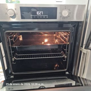 SEMINUEVO!!! HORNO BEKO