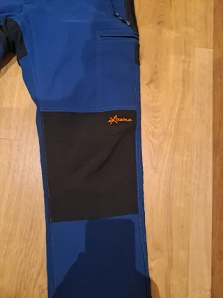 Pantalón senderismo montaña azul