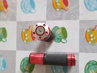 Puños para patinete rojos