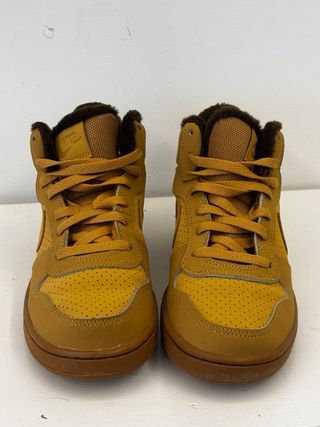 Zapatillas Nike Court Borough Marrones/Amarillas