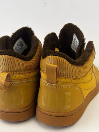 Zapatillas Nike Court Borough Marrones/Amarillas