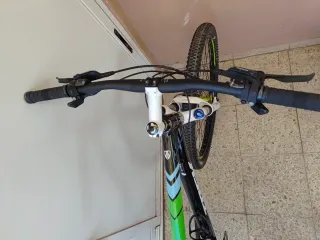 Bicicleta Trek XL Negra/Verde