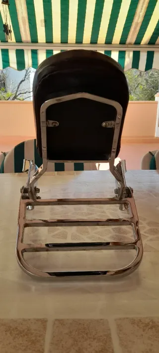 Respaldo y Rejilla Moto Trasera