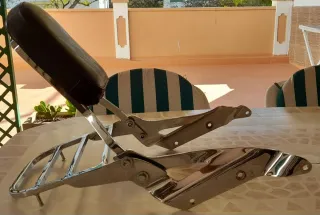 Respaldo y Rejilla Moto Trasera