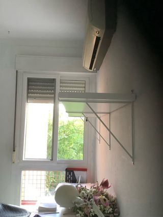 Estantería metálica IKEA blanca. Son 2 estantería.