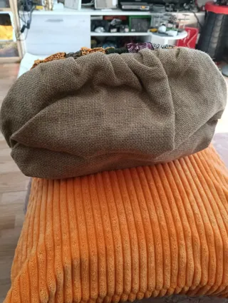 Bolso de mano bordado floral