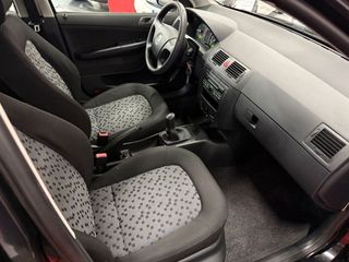 SKODA Fabia 1.2 64cv Spirit