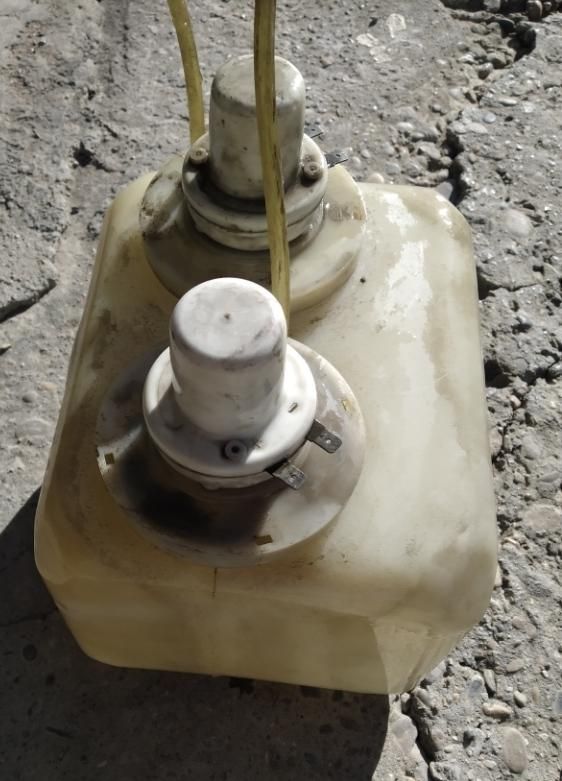 Botella limpia Lada Niva