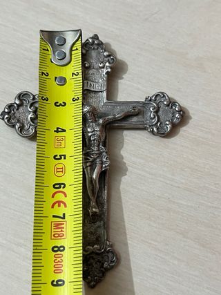 Crucifijo antiguo de plata