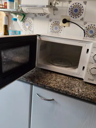 Microondas Orbegozo con Grill