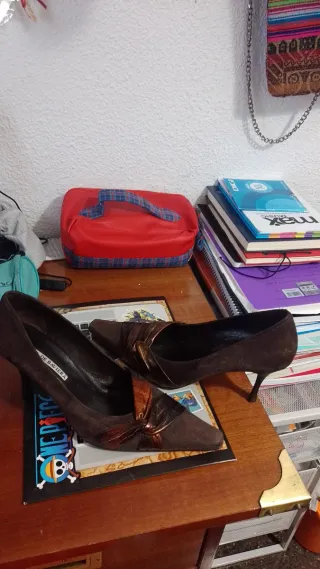 Zapatos de tacón marrones Marca Tessa de Baviera