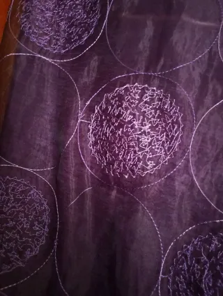 2 hojas de cortinas de Chiffon Morado con Círculos