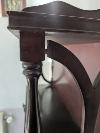 Mueble auxiliar de madera