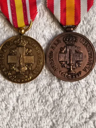 2 MEDALLAS CRUZ ROJA ESPAÑOLA PREMIO CONSTANCIA