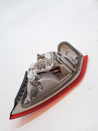 PILOTO TRASERO IZQUIERDO INTERIOR FORD MONDEO IV (BA7)