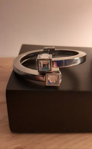 Pulsera Plateada con Piedras - NUEVA