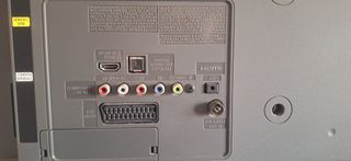 TV Samsung 28 LED Negra