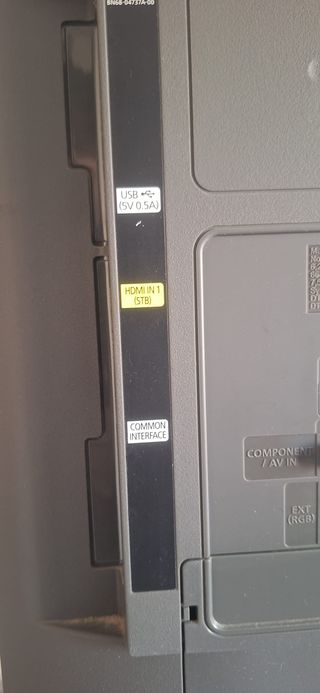 TV Samsung 28 LED Negra