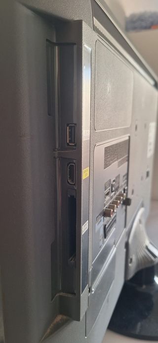 TV Samsung 28 LED Negra