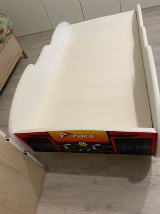 Cama infantil coche de carreras